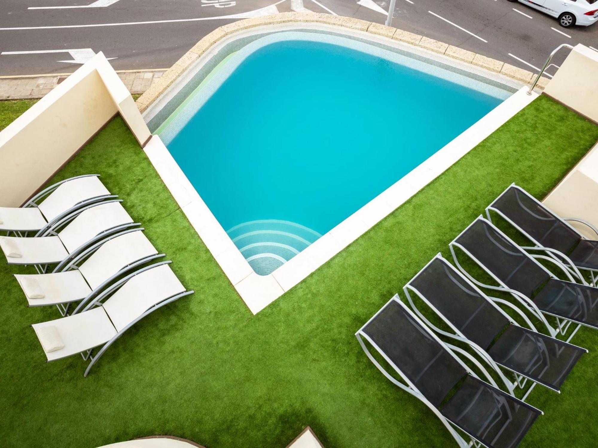 Villa Olbia Charming Dreamview With Jacuzzi アデヘ エクステリア 写真